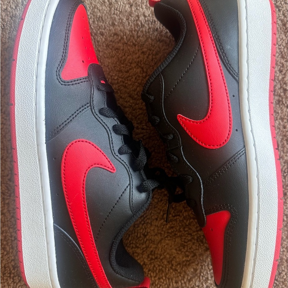 Nike Court Borough Low 2 - Picture 2 of 5